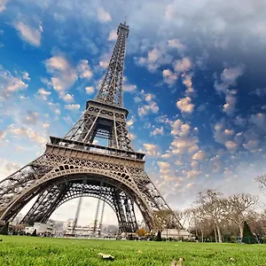 Centre - St Michel , Paris France