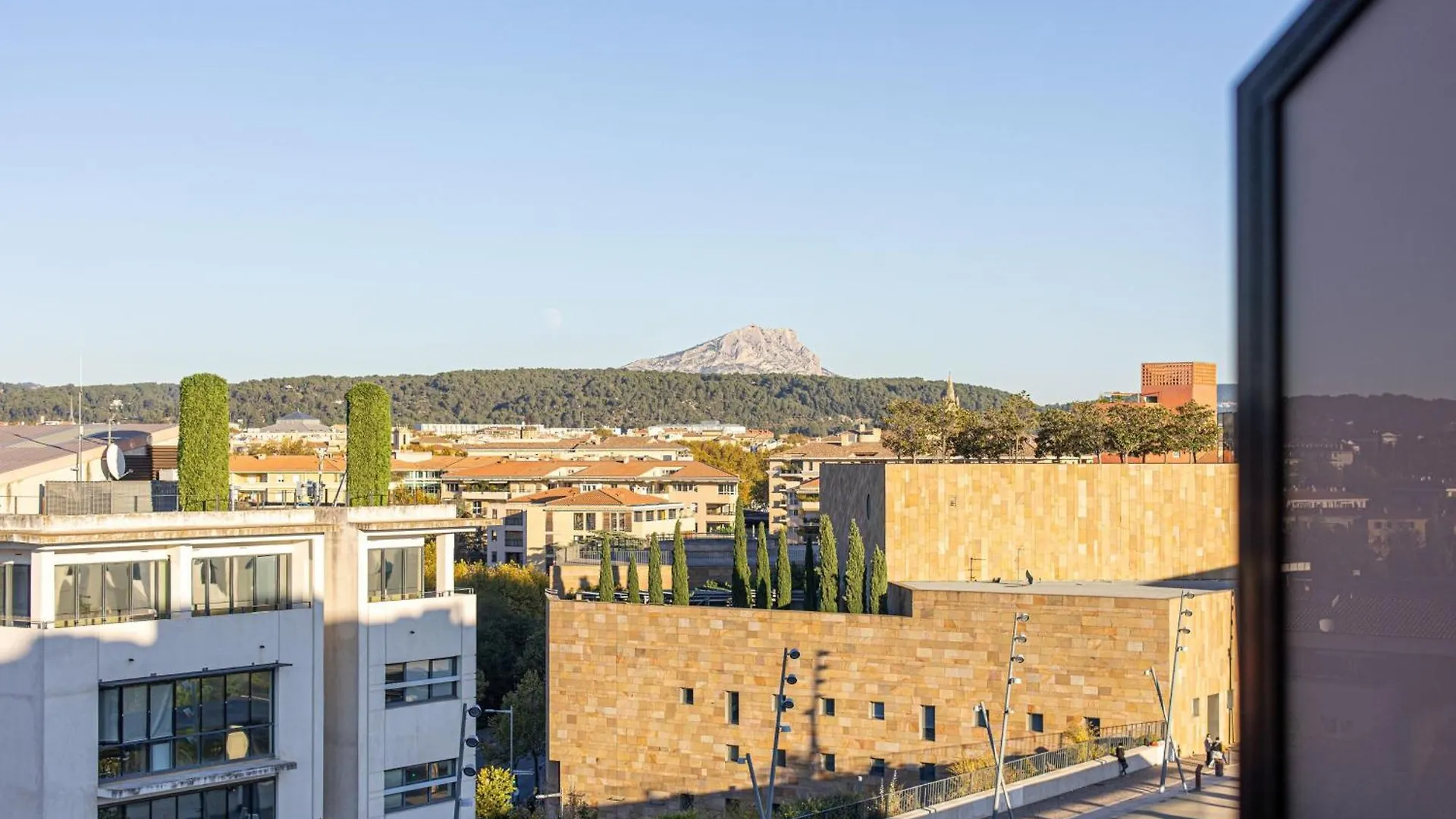 Renaissance Aix-En-Provence Hotel 5*,  צרפת