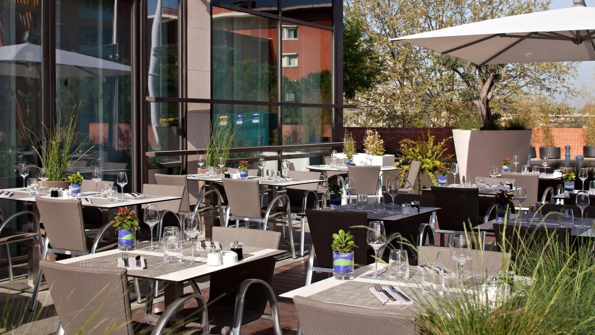 Renaissance Aix-En-Provence Hotel 5*,  צרפת